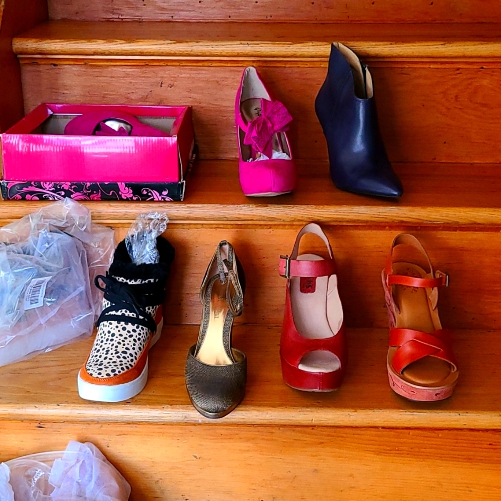 Shoes size 8